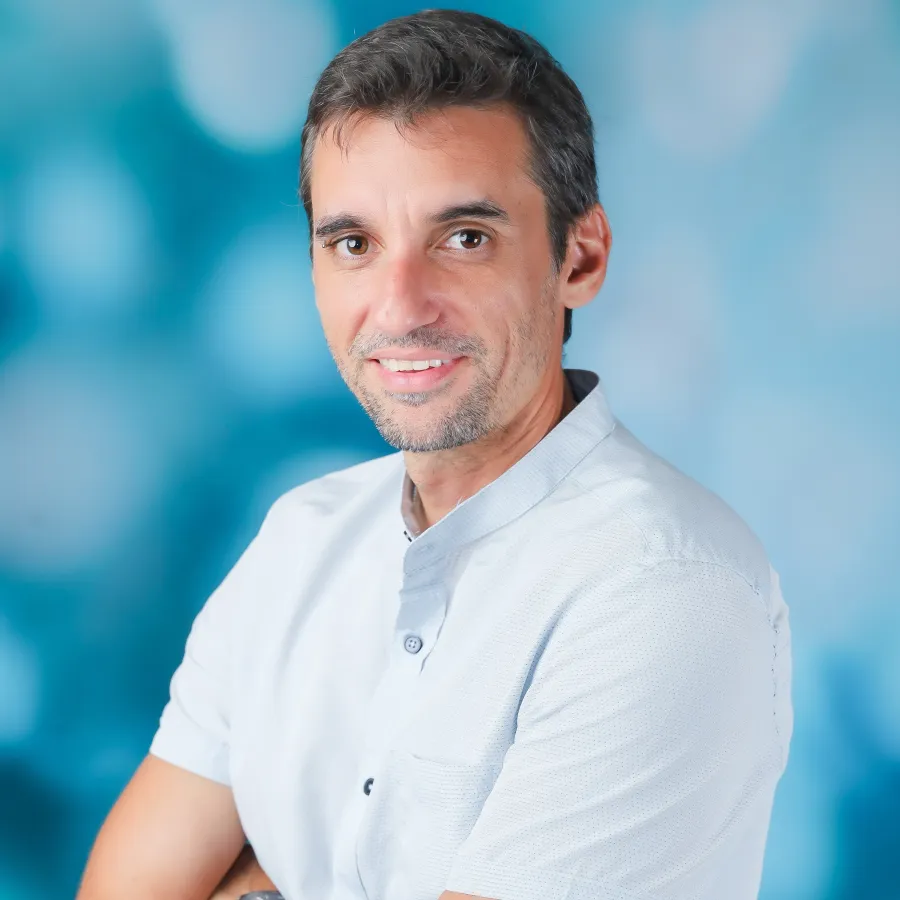 Frédéric LUCAS, infirmier et hypnopraticien à Saint-Leu